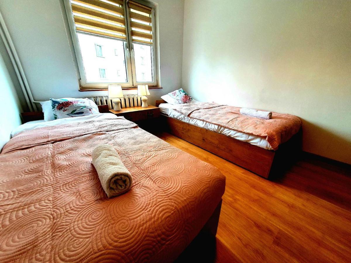 Apartment Happy